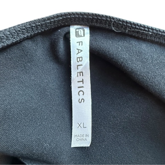 Fabletics Open Back‎ Dress - Picture 4 of 6